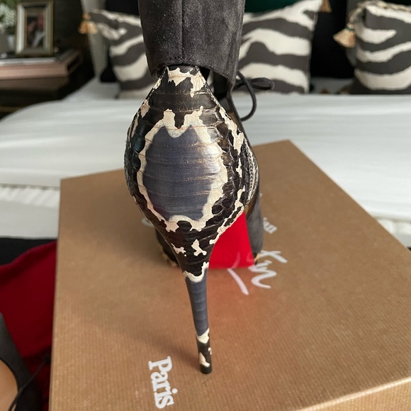 Christian Louboutin Campanina - Picture 7 of 7